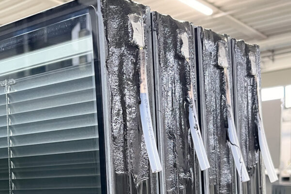 vetrocamera-su-misura-lavorazione-del-vetro-unionglass-rifinitura